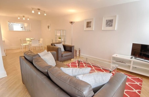 Wimbledon Apartment | 7 The Courtyard - 2 bedroom apartment