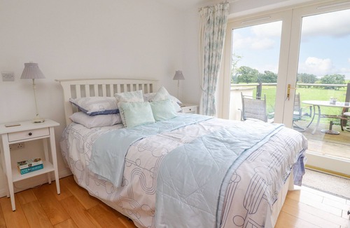 Kirkby Lonsdale House | 7 THE MEADOWS, family friendly in Kirkby Lonsdale