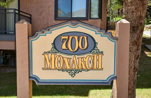 Aspen House | 700 Monarch 301