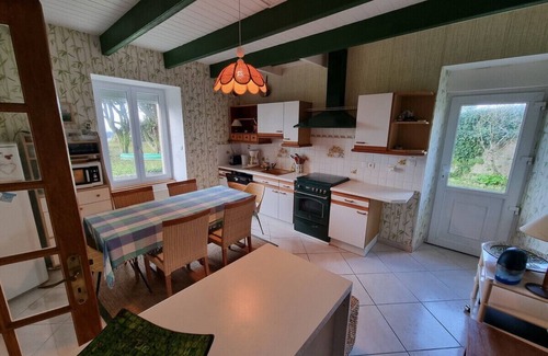 Poulgoazec House | 712-Maison Bretonne sea view 300m from the beach