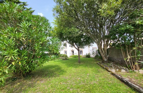 Poulgoazec House | 712-Maison Bretonne sea view 300m from the beach