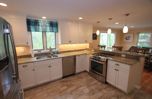 North Falmouth House | 72 Bay Rd North Falmouth- Cozy home 1 mile from beach, pet-friendly!