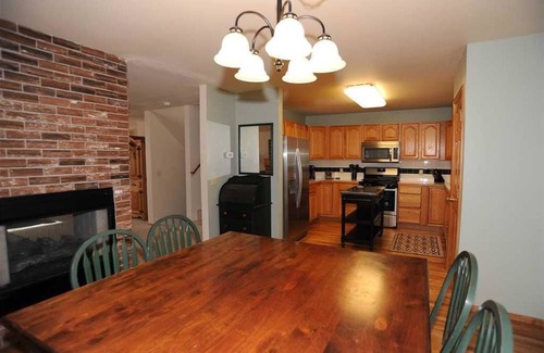 Baldy Mountain House | 72 Clubhouse Rd Private Home with Hot Tub