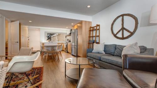Park Meadows Apartment | 72 Vantage by SkyRun Park City