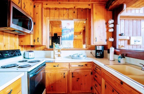 Ponderosa House | 7200ft Elv ,Sequoias Trl 100 Giant,LRG Family,Pets