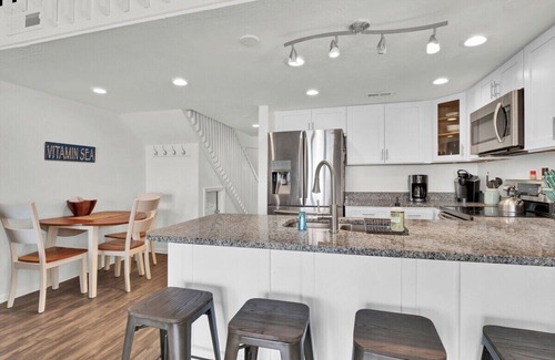 Surf City Condo | 738 Surf Condo - 2BR 2BA Sleeps 6 Oceanfront - Awesome Community Pool w/Fitness