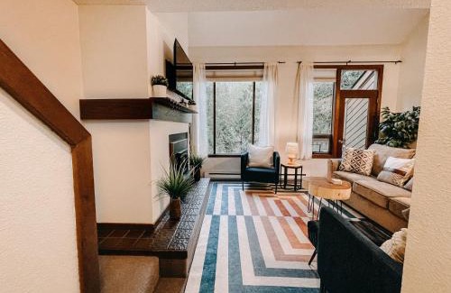 Glacier House | 73SW - A Perfect Family Getaway WIFI, Great Resort Amenities