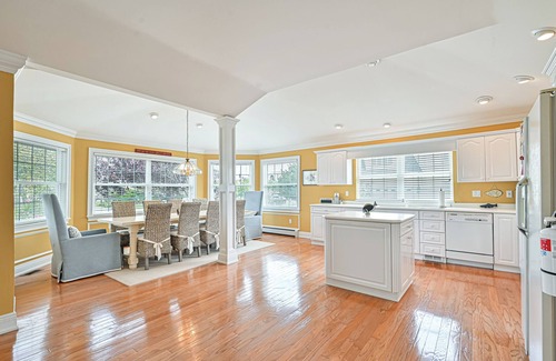 A-Zone House | 75 Ft from the Beach! Beach Block!