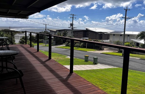 Rainbow Beach House | 76 Cooloola Drive - Rainbow Beach