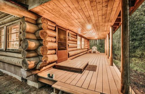 Warnick House | 76GS - Genuine Log Cabin - WIFI - Pets Ok - Sleeps 4
