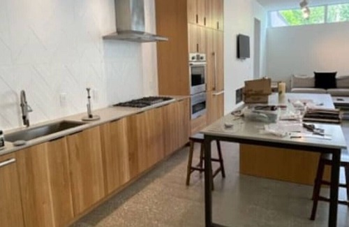 Williamstown Apartment | 78) New Condo Downtown!