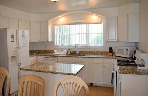 Townsend's Inlet House | 7922 Central Avenue 1st Floor