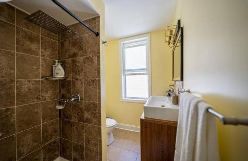 Atlantic City Apartment | 7BR 7BA Big House 1 block from Tropicana and Beach