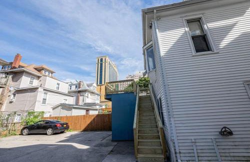 Atlantic City Apartment | 7BR 7BA Big House 1 block from Tropicana and Beach
