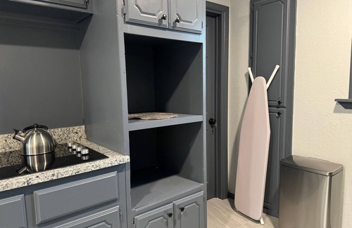 Midwest City Apartment | 7BR Comfort Haven For 16 I Next to Tinker I EC