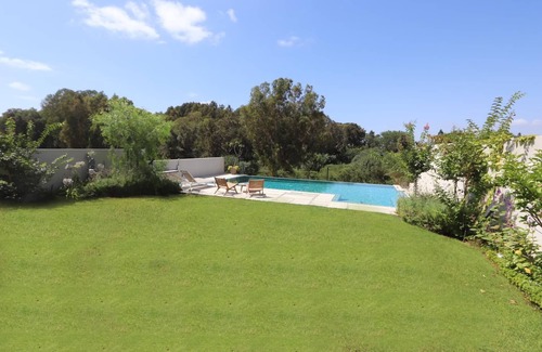 Caesarea Villa | 7BR Seafront Villa With Fenced Pool And Jacuzzi