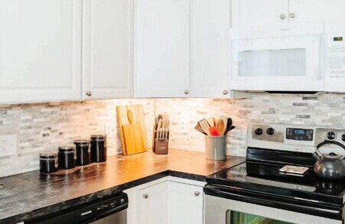 St. Joseph House | 7th Heaven Cottagen