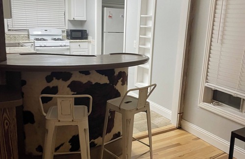 Fort Worth Condo | 7th Street FUN Loft in a Beautiful Neighborhood