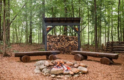 Travelers Rest RV Rental | 8 Acres of Private Camping on 20 Acre Lot