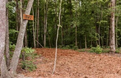 Travelers Rest RV Rental | 8 Acres of Private Camping on 20 Acre Lot