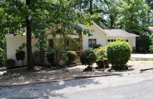 Hot Springs Village House | 8 Alarcon Way