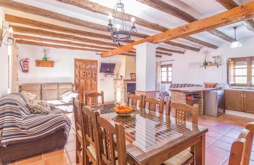 Iznajar House | 8 bedroom lovely home in Iznájar