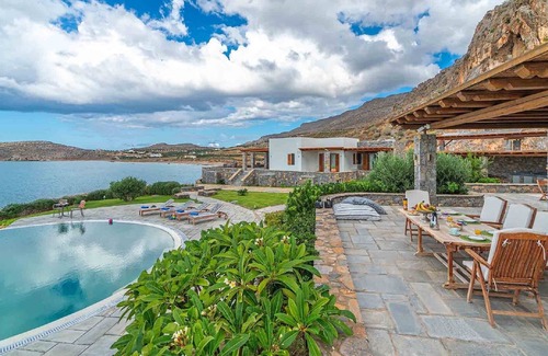 Xerokampos House | 8 Bedrooms - Privacy Styling and Ambiance