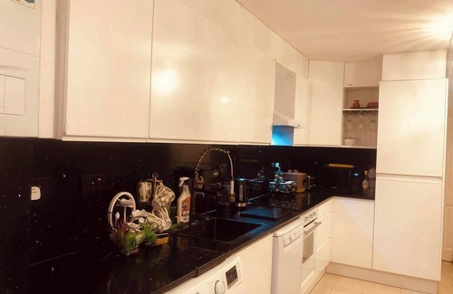 Kennington House | 8 Guests - Pet Friendly - Near Tube & Kennington