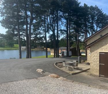 Fence Resort | 8 lakeview