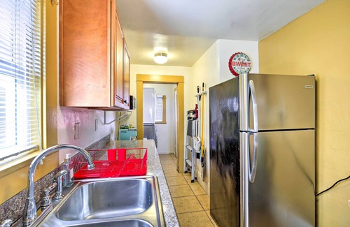 North Long Beach House | 8 Mi to Aquarium: Long Beach Bungalow w/Patio!
