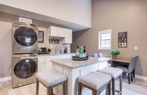 University District Apartment | 8 Mi to Beale St: Cozy Apt in Memphis!