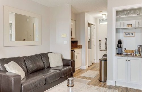 Acme Apartment | 8 Mi to Traverse City: Bayside Couple’s Retreat