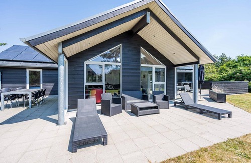 Blavand Strand House | 8 person holiday home in Blåvand