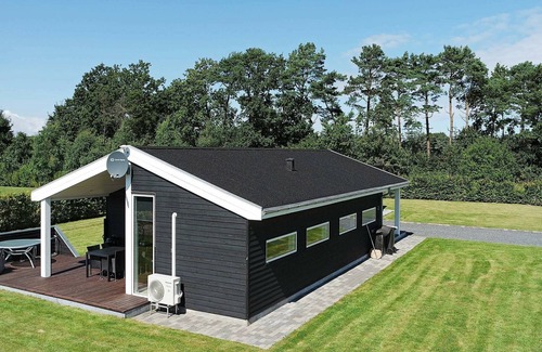 Haslevgarde House | 8 person holiday home in Hadsund