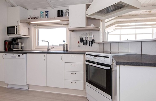 Grønninghoved Strand House | 8 person holiday home in Sjølund-By Traum