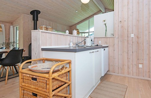 Mommark Strand House | 8 person holiday home in Sydals