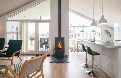 Tranum House | 8 person holiday home in Brovst