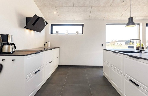 Bratten Strand House | 8 person holiday home in Jerup-By Traum
