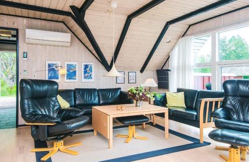 Kongsmark House | 8 person holiday home in Rømø-By Traum