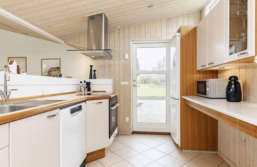 Nørre Lyngby House | 8 person holiday home in Løkken-By Traum
