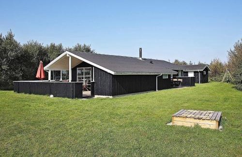 Lonstrup House | 8 person holiday home in Hjørring-By Traum