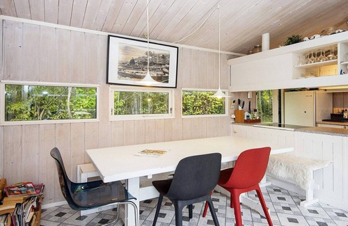 Ronde House | 8 person holiday home in Rønde-By Traum