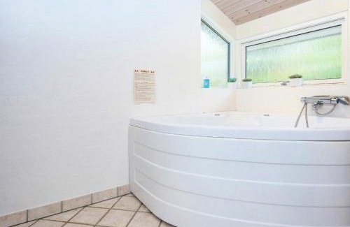 Grena Strand House | 8 person holiday home in Grenaa-By Traum