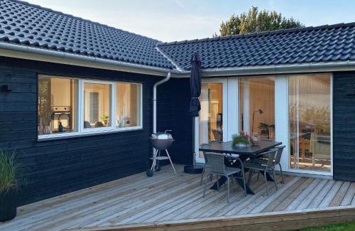 Helberskov Strand House | 8 person holiday home in Hadsund-By Traum