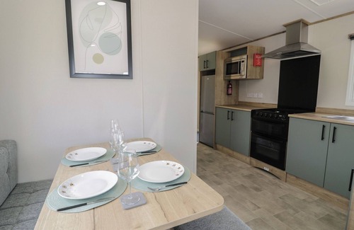 Llwyngwril Cottage | 8 PUFFIN WAY, family friendly, country holiday cottage in Llwyngwril