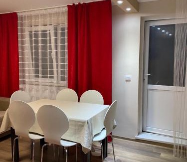 Cavnic Apartment | 8 RESIDENCE APARTAMENT