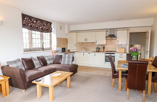 Tansley Cottage | 8 Tawney House