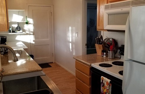Downtown Klamath Falls House | 80+Day Stays⭐Cute Smarthome Granite Keurig HDTV WiFI WD Near Lake Golf
