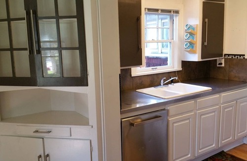 Downtown Klamath Falls House | 80+ Day Stays in the Red Smarthouse King ❤️Downtown 4KTV W/D WiFi