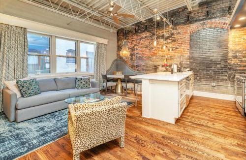 Downtown Asheville Apartment | 80 Lex 203 Eclectic Industrial Apt